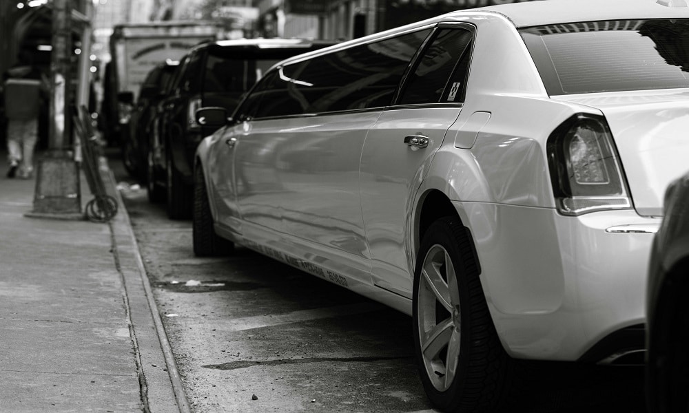 Celebrate New Year’s Eve in Style: Book a Hamilton Limo Service