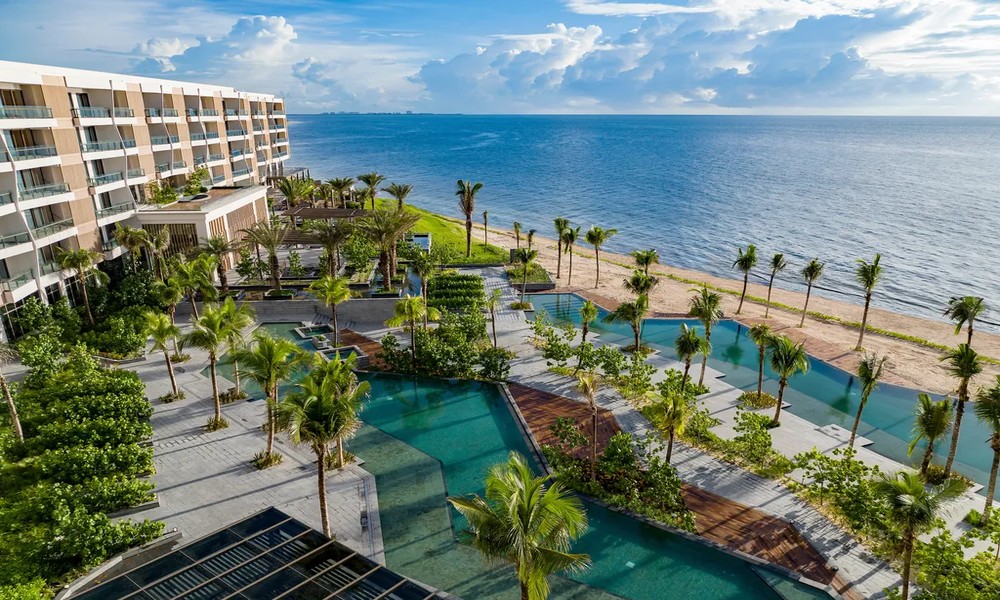 Inspiring Wellness Retreat Experiences Emerging Across Contemporary Khao Lak Beach Resort Destinations Worldwide