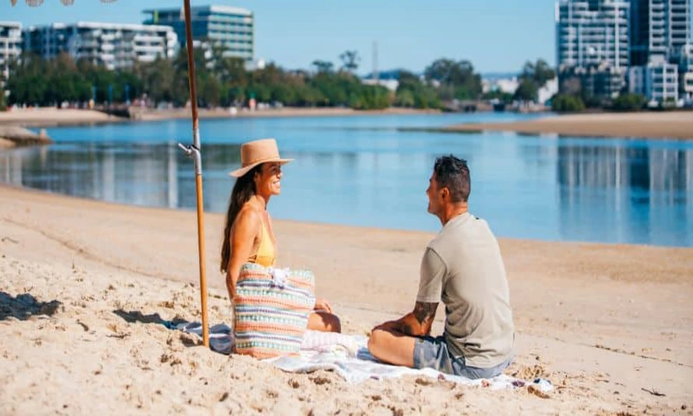 What Actually Shapes a Longer Coastal Stay